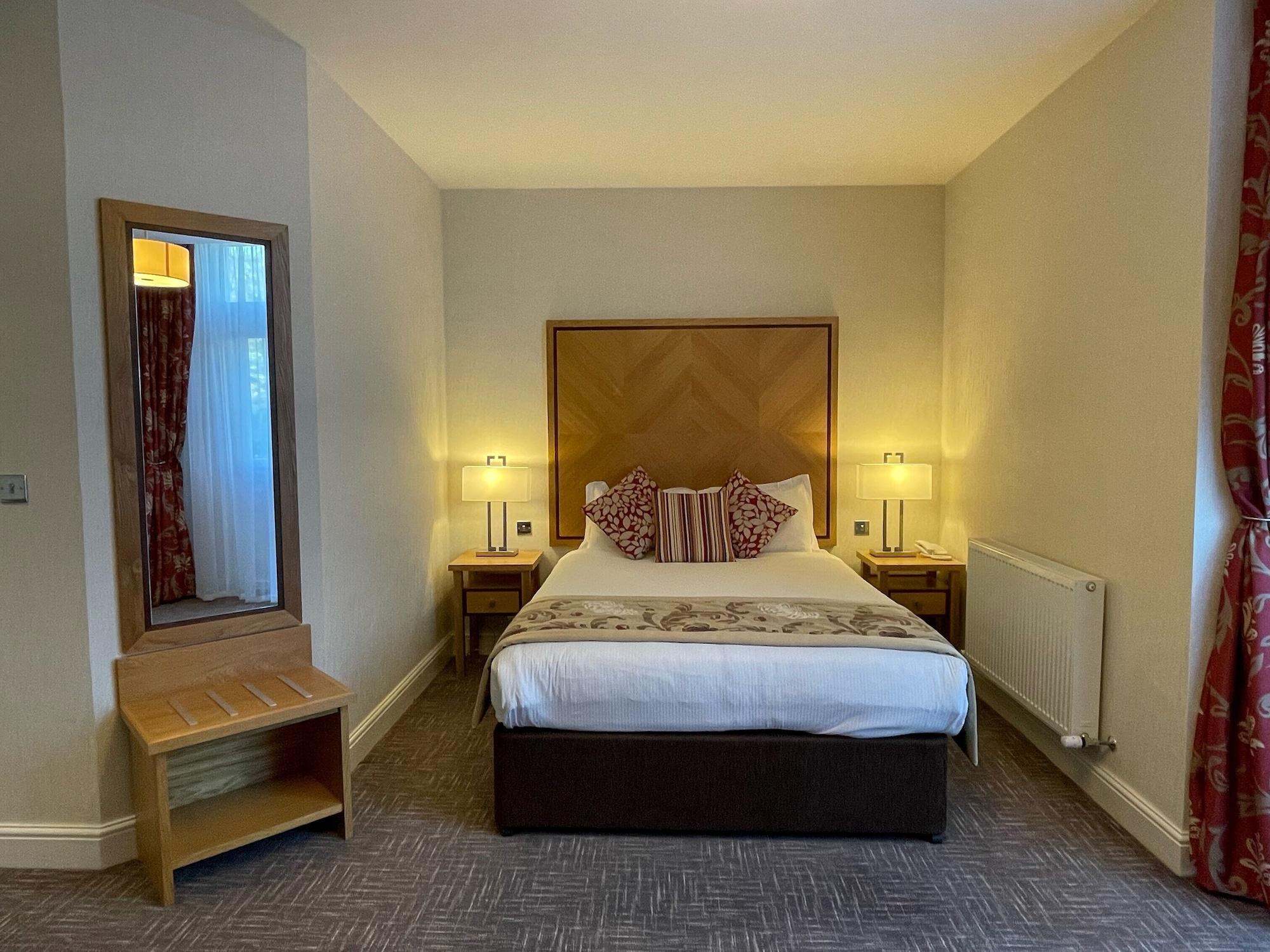 Western Homestead Court 3*