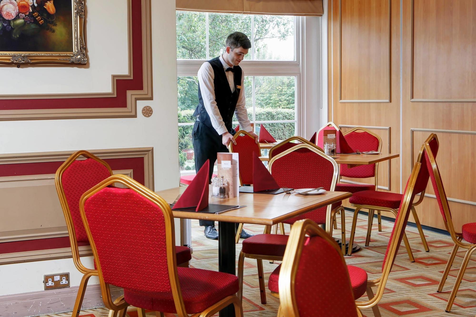 Western Homestead Court Hotel