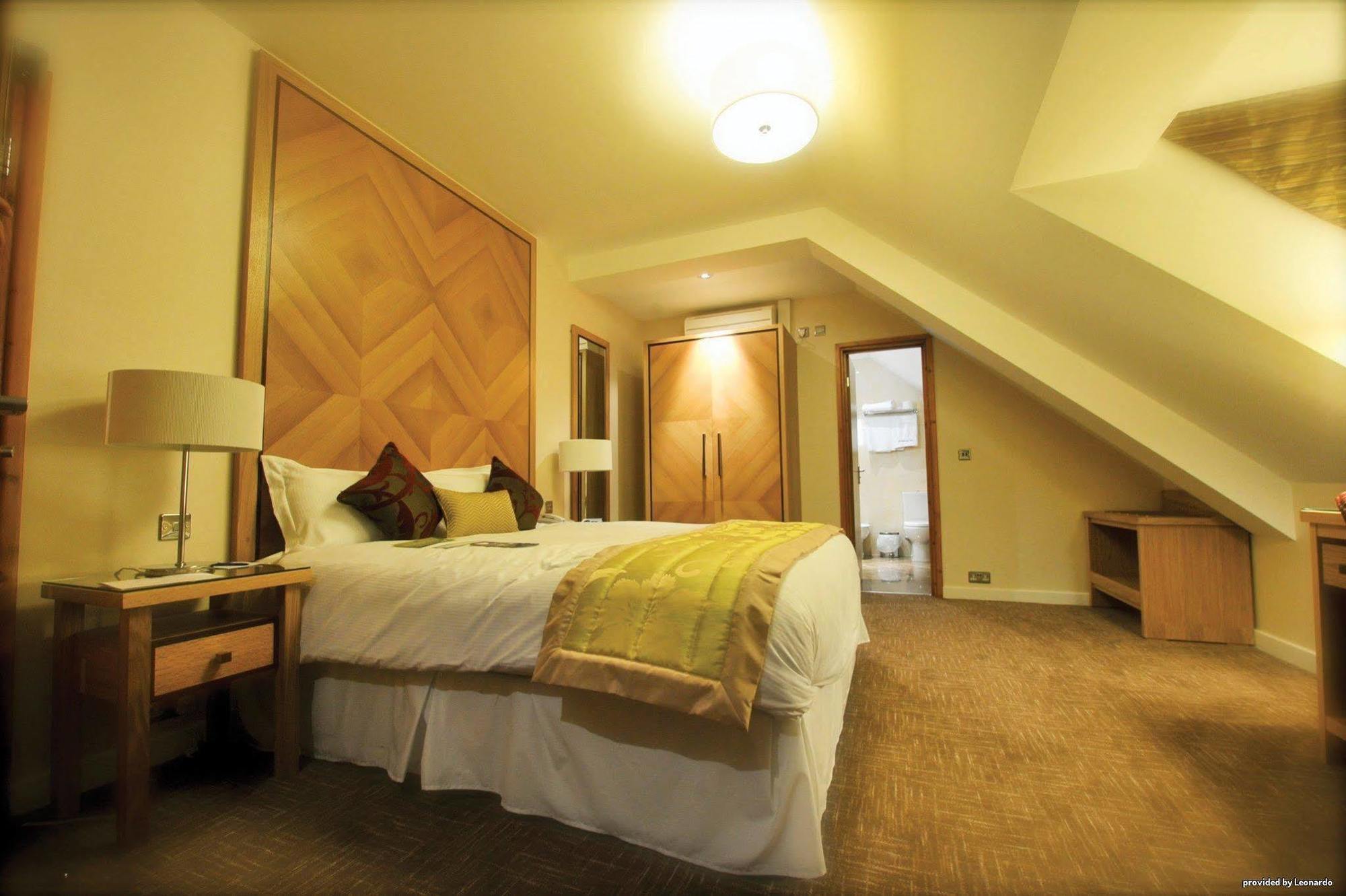 Western Homestead Court Hotel